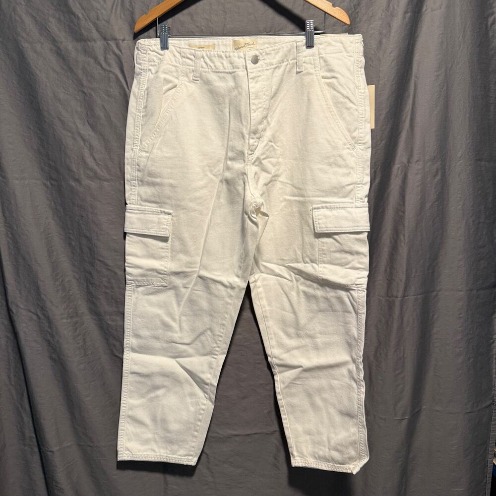 Universal Thread Women’s Boyfriend Tapered Cargo Pants White Size 14 Regular